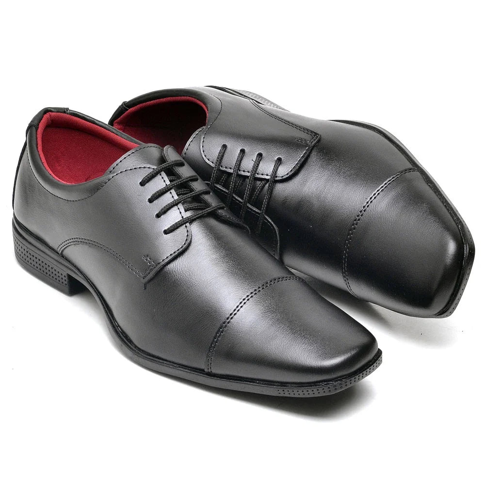 Sapato Social Preto Fosco com Cadarço e Detalhe no Bico